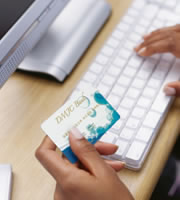 Consumer Credit Card Rates Steady, Business Rates Jump